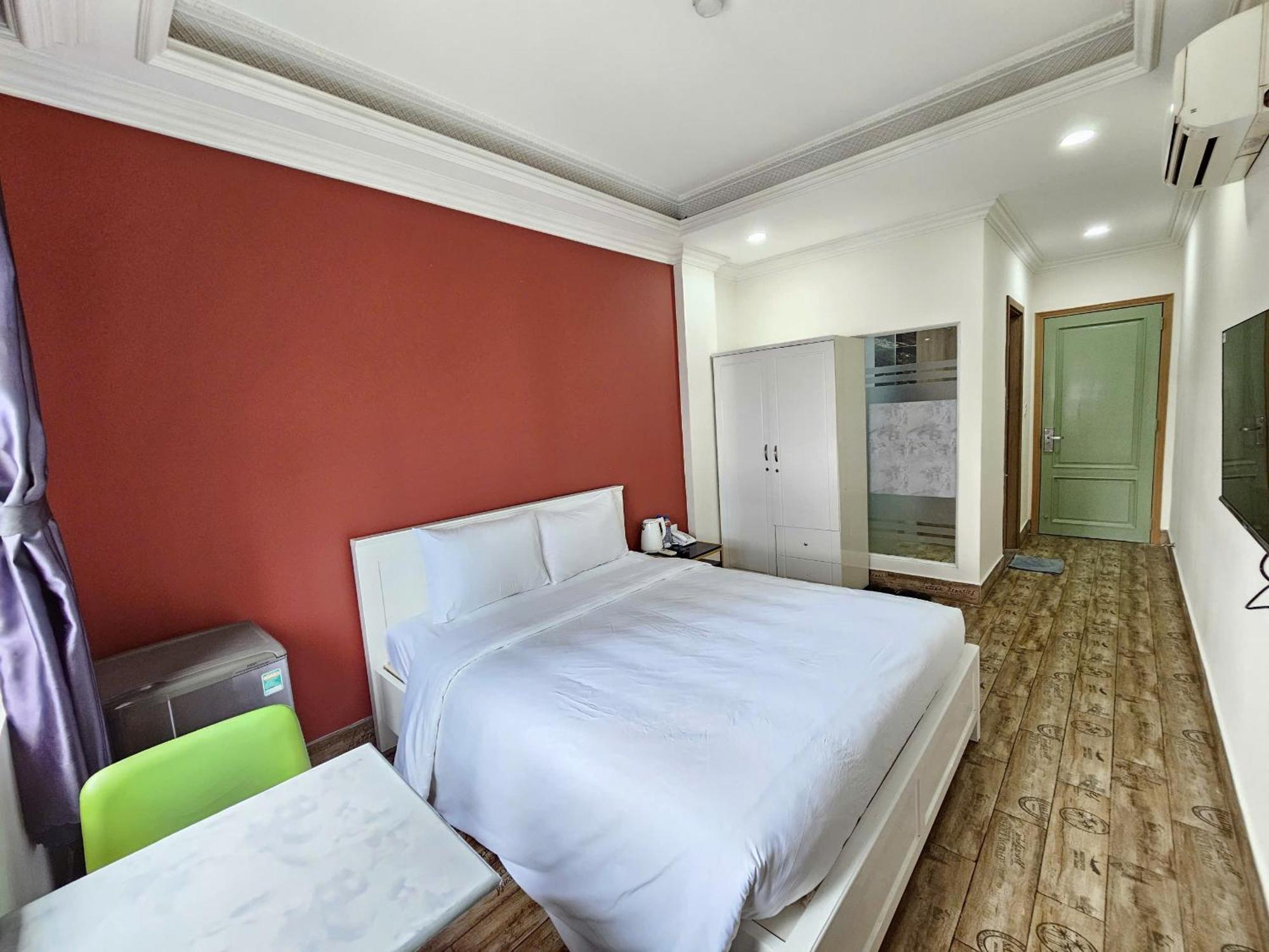 Khách sạn hẻo lánh The Passion Airport TP. Hồ Chí Minh